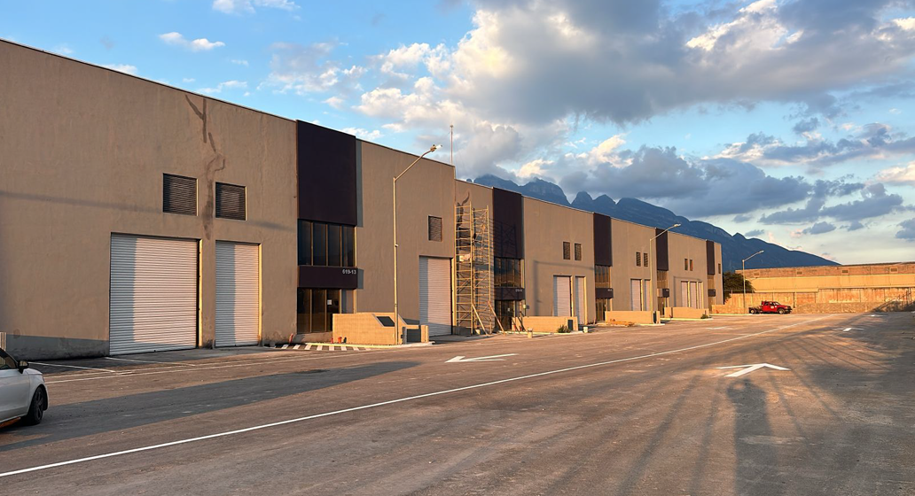 Bodegas 1–4 Industrial Clase A · Valo Park, Santa Catarina 3